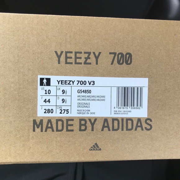 Yeezy 700 V3